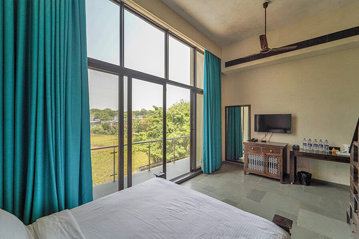 Superior rooms in a 3 star hotel in Lonavala designed for comfortable stays, ideal for couples and weekend getaways
