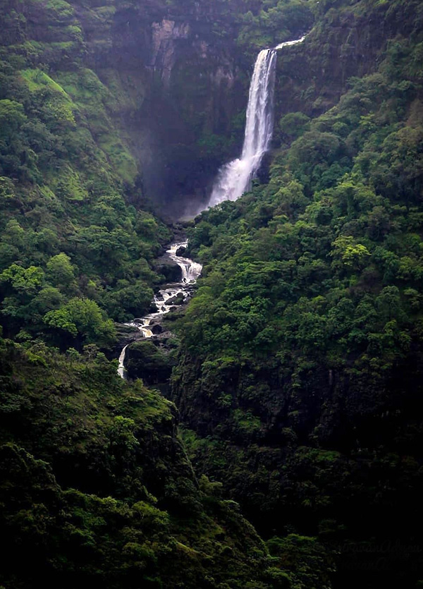 Serene ambience at a couple friendly hotel in Lonavala offering a peaceful retreat, ideal for relaxing weekend getaways near Mumbai