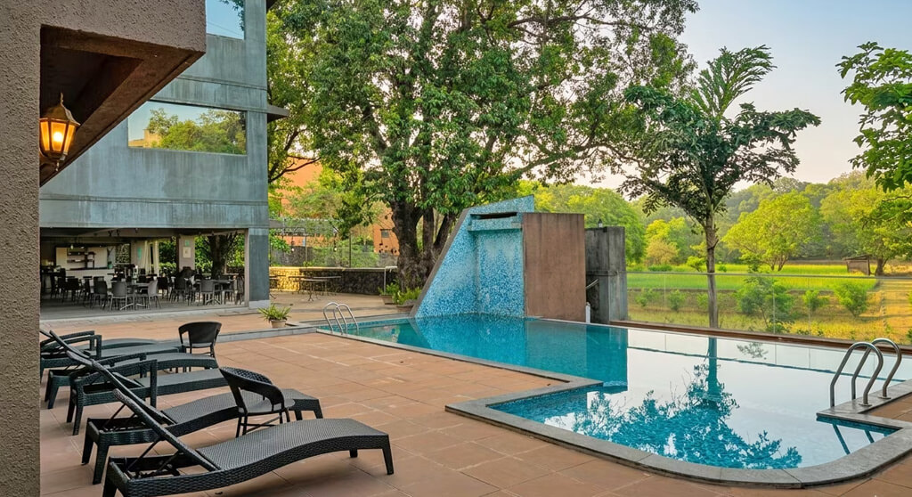 Triose-Hotel-Lonavala-Swimming-Pool